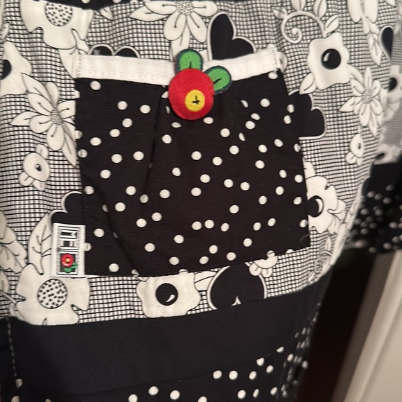 Scrub Top - Picture 3 of 5